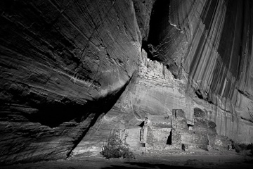 © 2010 Jim Moore.  All Rights Reserved.  Barefoot Contessa Photo Adventures' Canyon de Chelly & Navajoland photo workshop