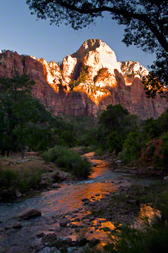 © 2010 Margo Taussig Pinkerton.  All Rights Reserved.  From Barefoot Contessa Photo Adventures' Zion  Bryce Canyon National Parks.  For usage and fees, please e-mail BC (at) ZAPphoto (dot) com or contact us at 310 Lafayette Drive, Hillsborough, NC  27278 or at 919-643-3036  before before 9 p.m. east-coast time.